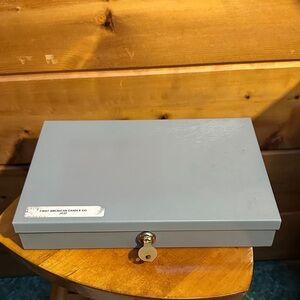 Cash Money Box Gray Metal Locking key works small business yard sale organizer